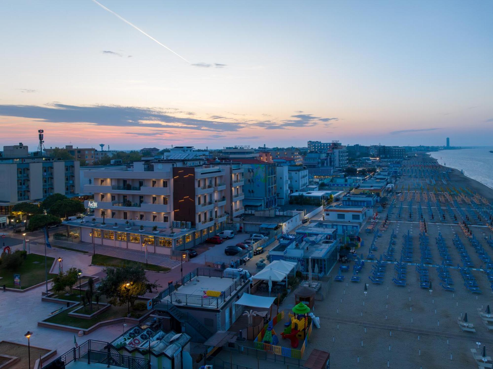 Amare Beach Hotel Cesenatico Exterior foto